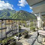 & Panoramic View - Happy 霞慕尼